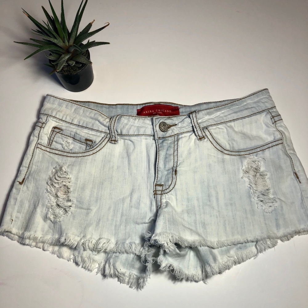 Akira Chicago Red Medium distressed jean shorts